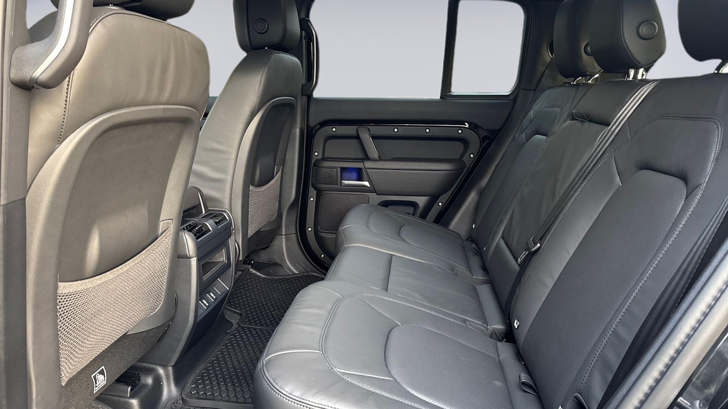 Used Land Rover Defender 2026 for sale - 77205038: Photo 4