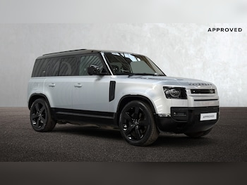 Used Land Rover Defender 2023 for sale - 77840901: Photo