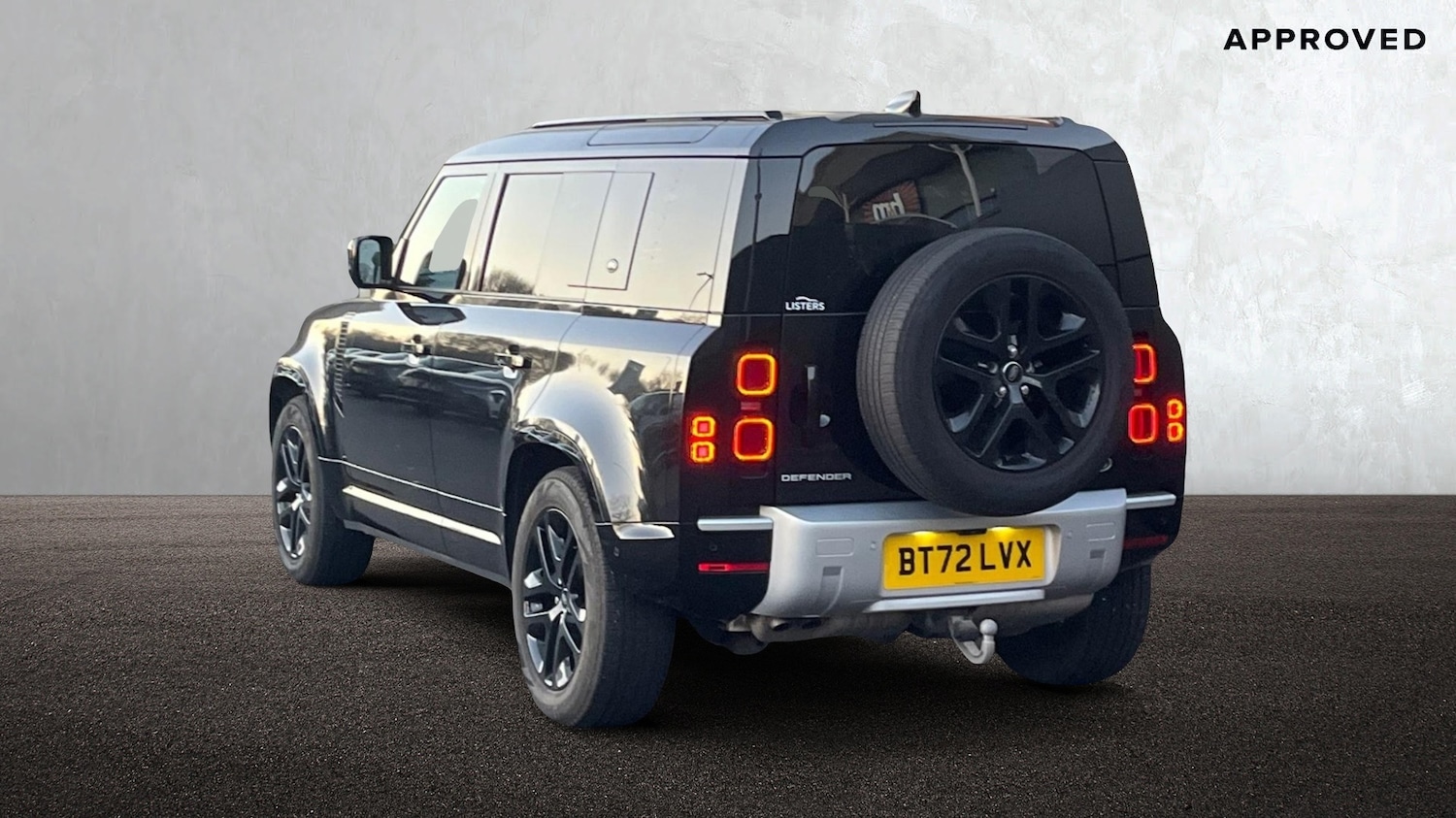 Used Land Rover Defender 2022 for sale - 76609246: Photo 2