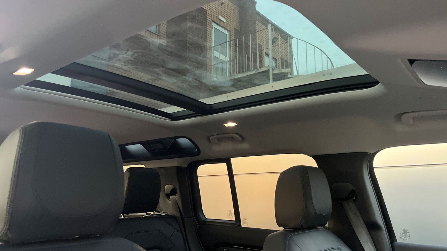 Used Land Rover Defender 2022 for sale - 76609246: Photo 21