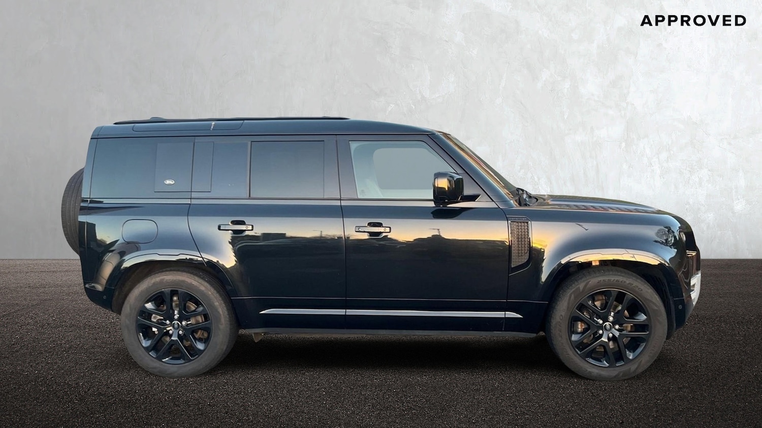 Used Land Rover Defender 2022 for sale - 76609246: Photo 5