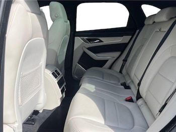 Used Jaguar F-Pace 2024 for sale - 75698093: Photo