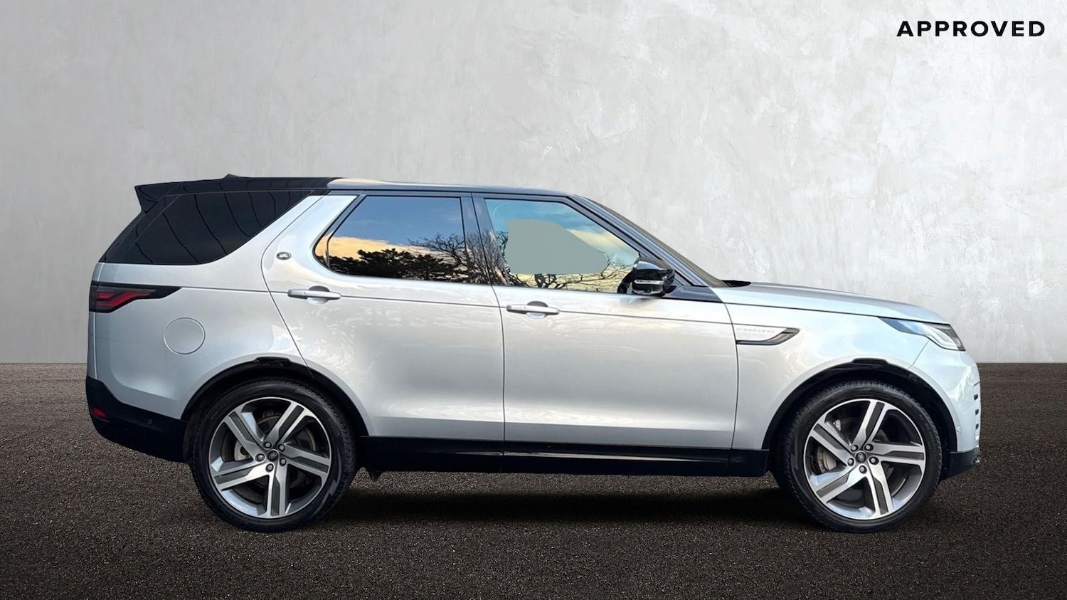 Used Land Rover Discovery 2023 for sale - 77013654: Photo 5