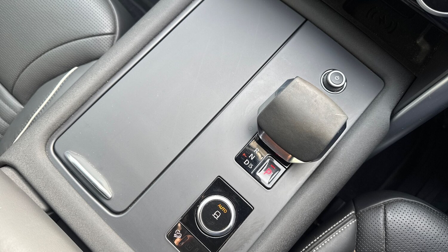 Used Land Rover Discovery 2023 for sale - 77785631: Photo 13