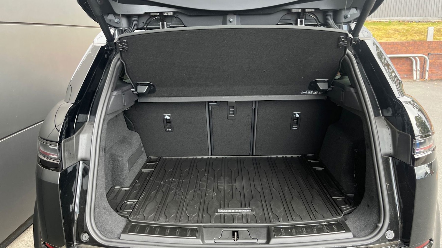 Used Land Rover Range Rover Evoque 2025 for sale - 76123965: Photo 10