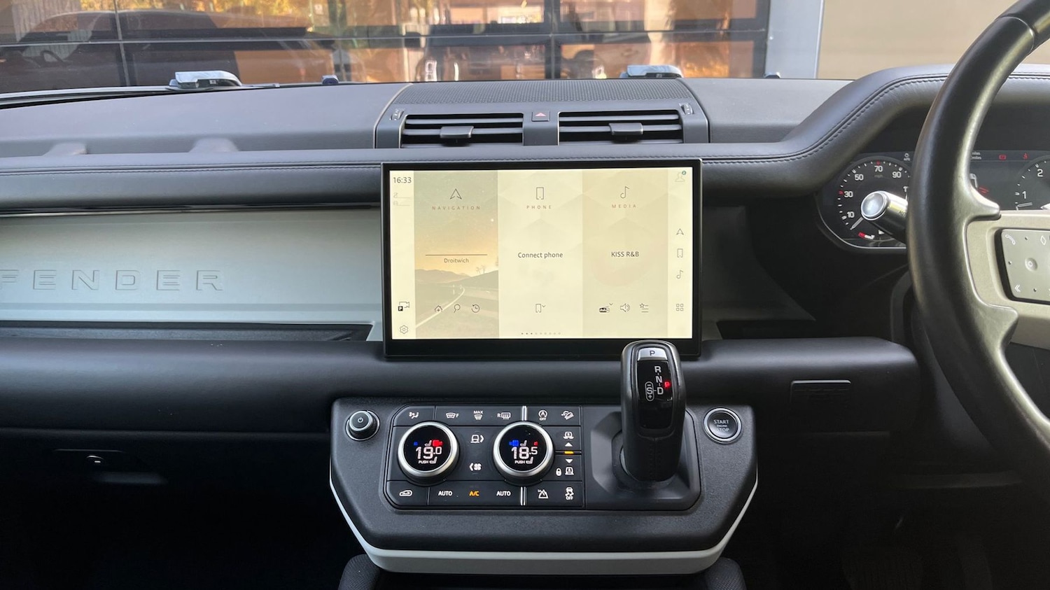 Used Land Rover Defender 2022 for sale - 77177173: Photo 14