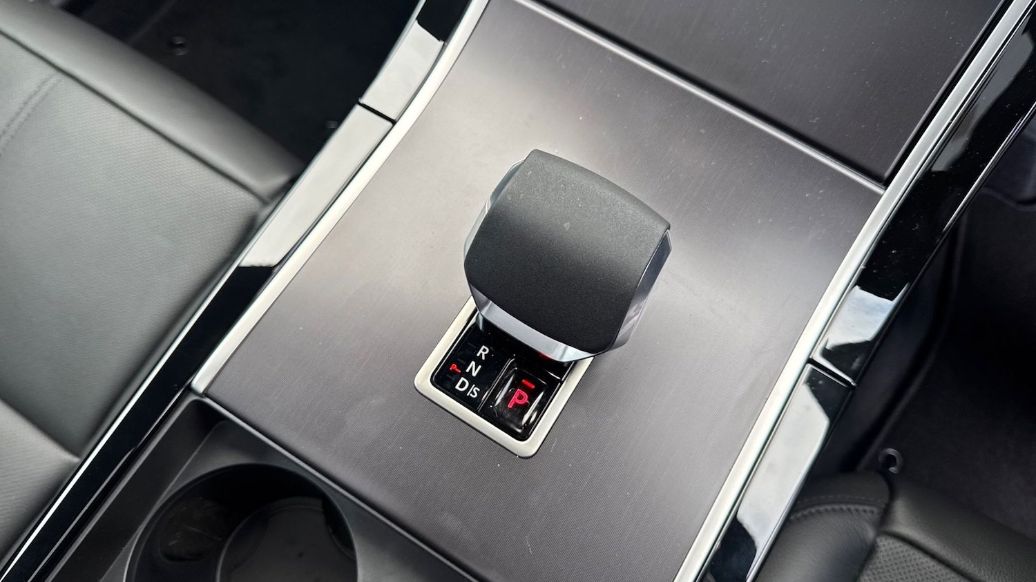 Used Land Rover Range Rover Velar 2026 for sale - 77205039: Photo 13