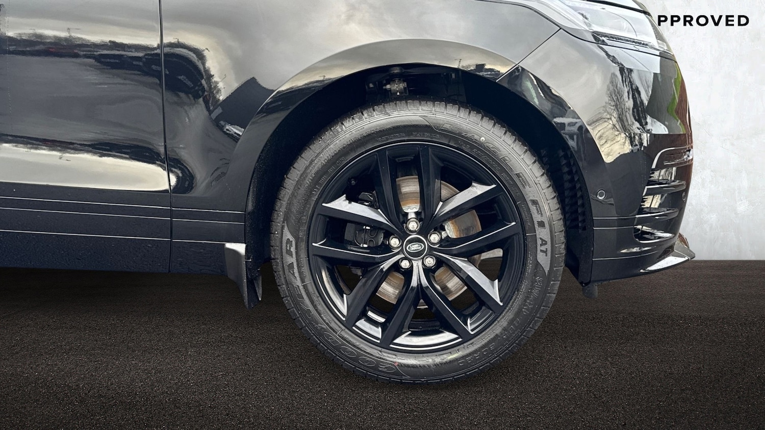 Used Land Rover Range Rover Velar 2026 for sale - 77205039: Photo 8