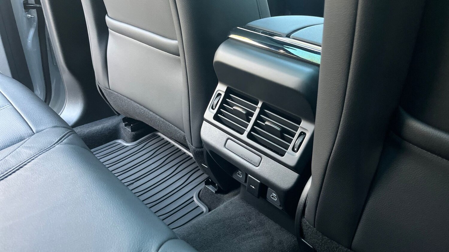 Used Land Rover Range Rover Evoque 2025 for sale - 76111154: Photo 18