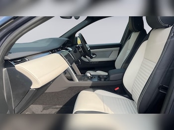 Used Land Rover Discovery Sport 2025 for sale - 76111026: Photo 3