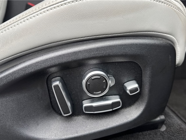 Used Jaguar E-Pace 2022 for sale - 77457361: Photo 23