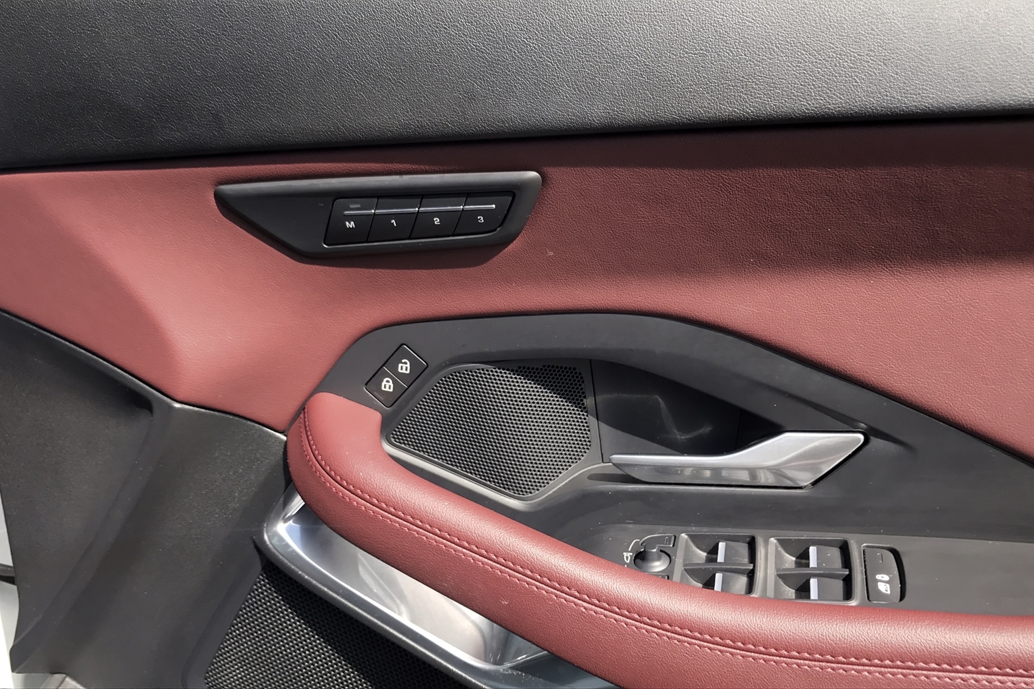 Used Jaguar E-Pace 2021 for sale - 76359833: Photo 11