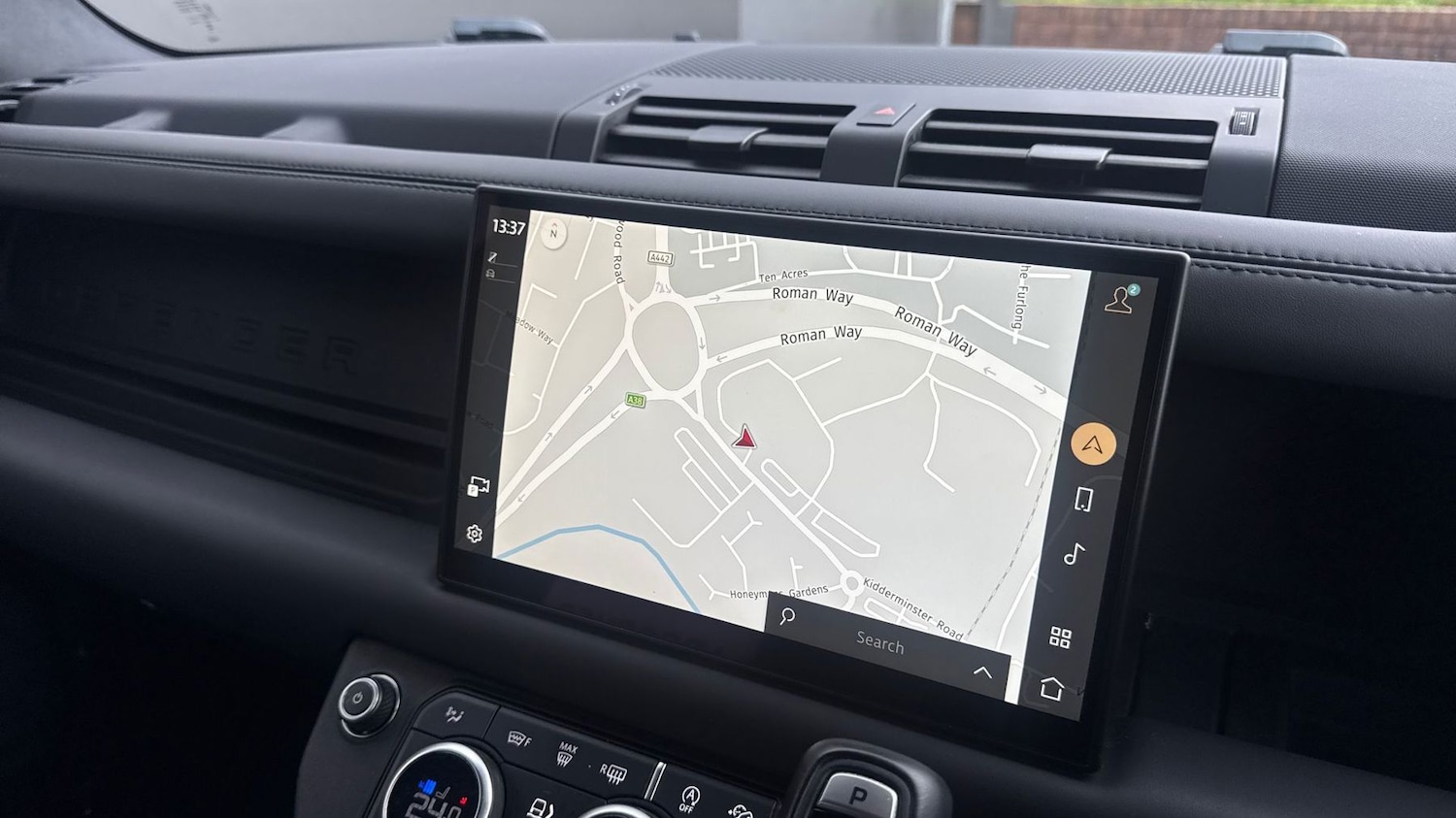 Used Land Rover Defender 110 2023 for sale - 77539390: Photo 11