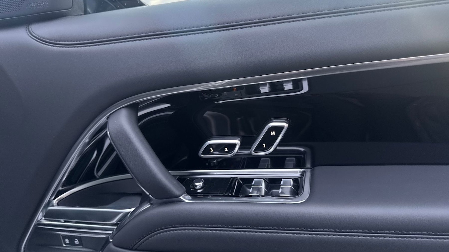 Used Land Rover Range Rover 2025 for sale - 77132788: Photo 24