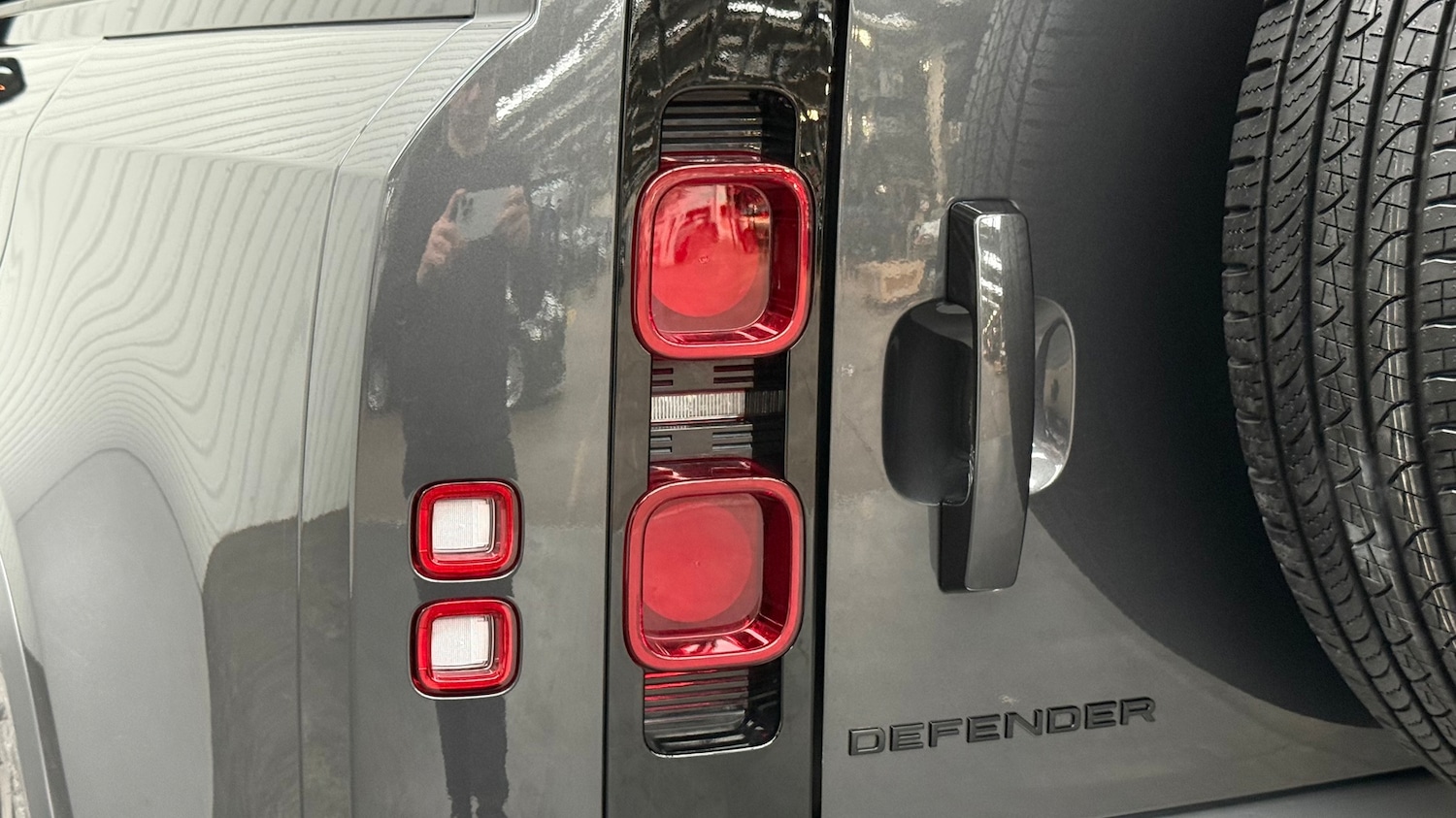 Used Land Rover Defender 2023 for sale - 76937331: Photo 19