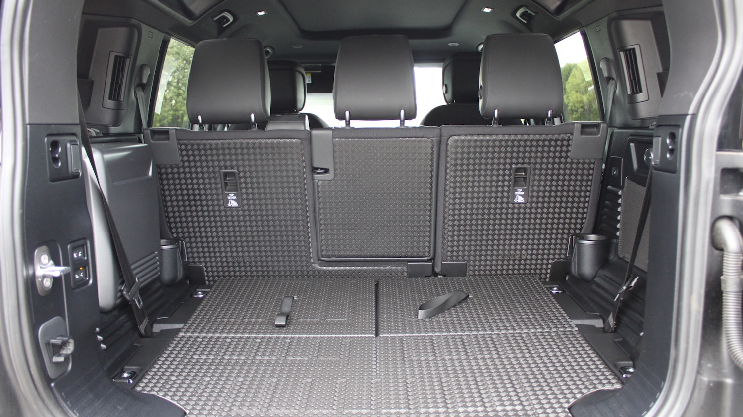 Used Land Rover Defender 2024 for sale - 76837665: Photo 10