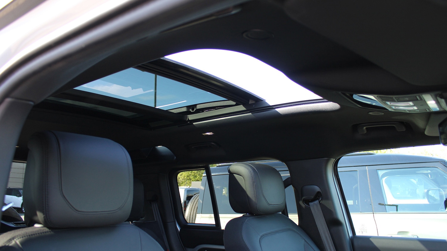 Used Land Rover Defender 2024 for sale - 76837665: Photo 21