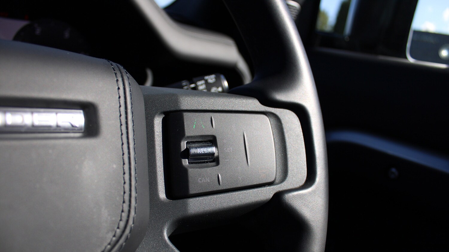 Used Land Rover Defender 2024 for sale - 76837665: Photo 25