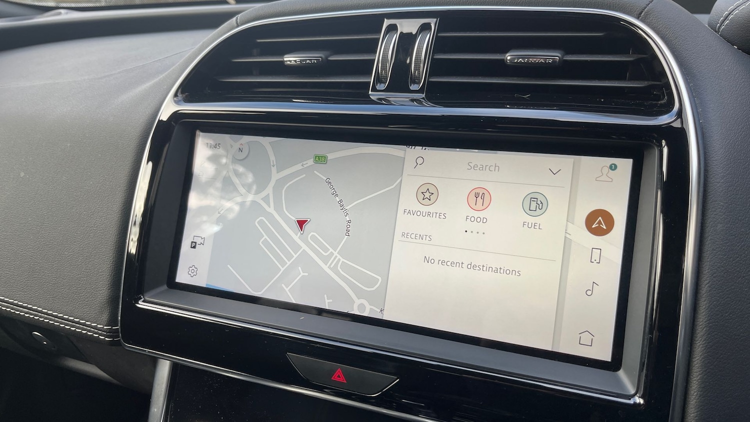 Used Jaguar XE 2021 for sale - 76937227: Photo 11