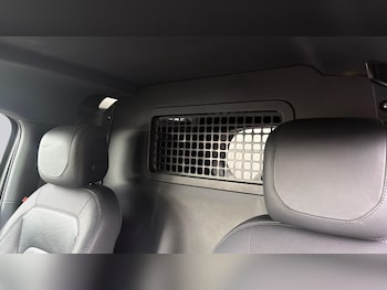 Used Land Rover Defender 90 2023 for sale - 78021718: Photo