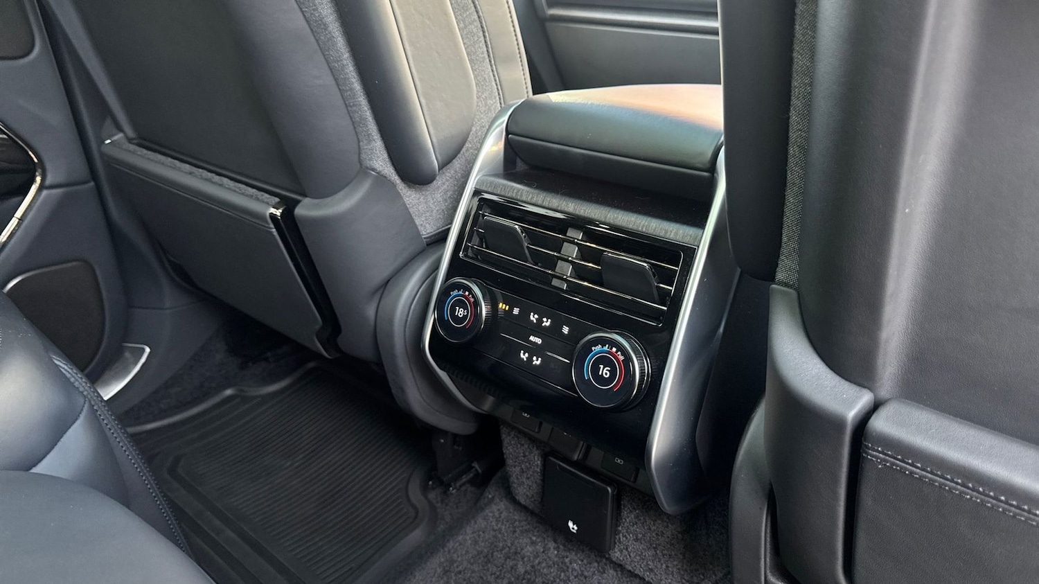 Used Land Rover Range Rover 2023 for sale - 77725372: Photo 18