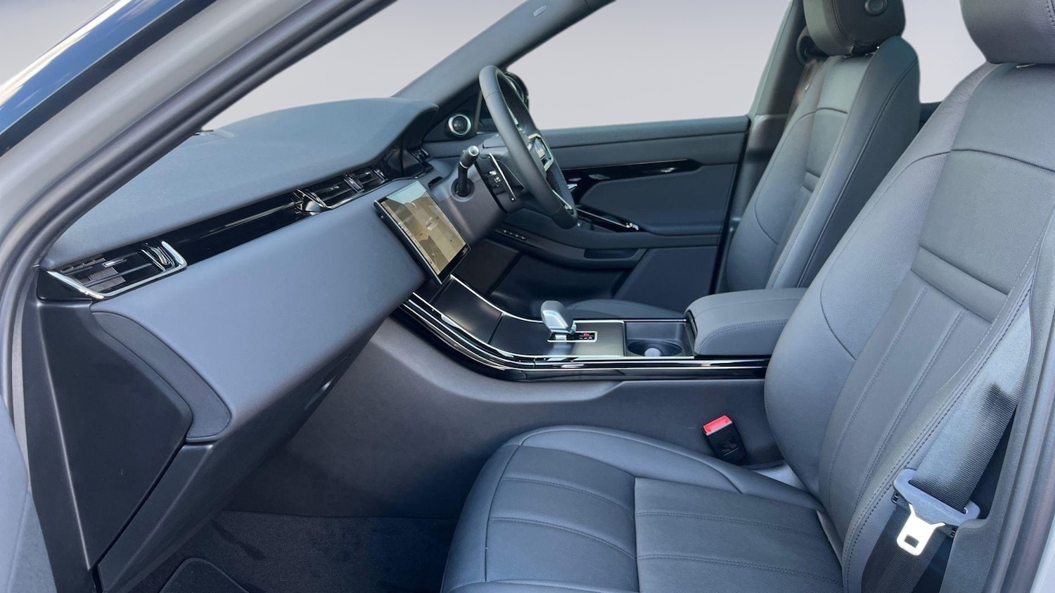 Used Land Rover Range Rover Evoque 2025 for sale - 77177021: Photo 3