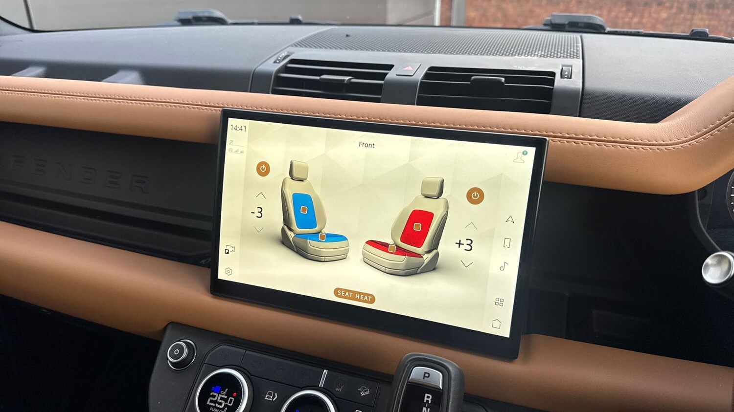 Used Land Rover Defender 2022 for sale - 77132807: Photo 22