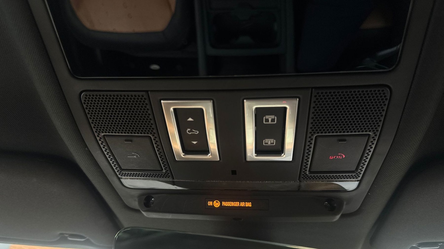 Used Land Rover Defender 2022 for sale - 77132807: Photo 23