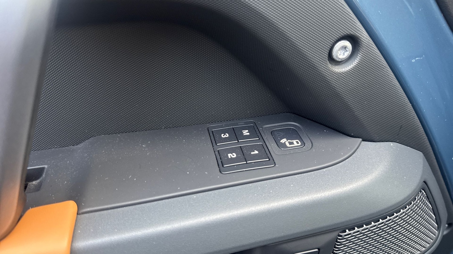 Used Land Rover Defender 2022 for sale - 77132807: Photo 25