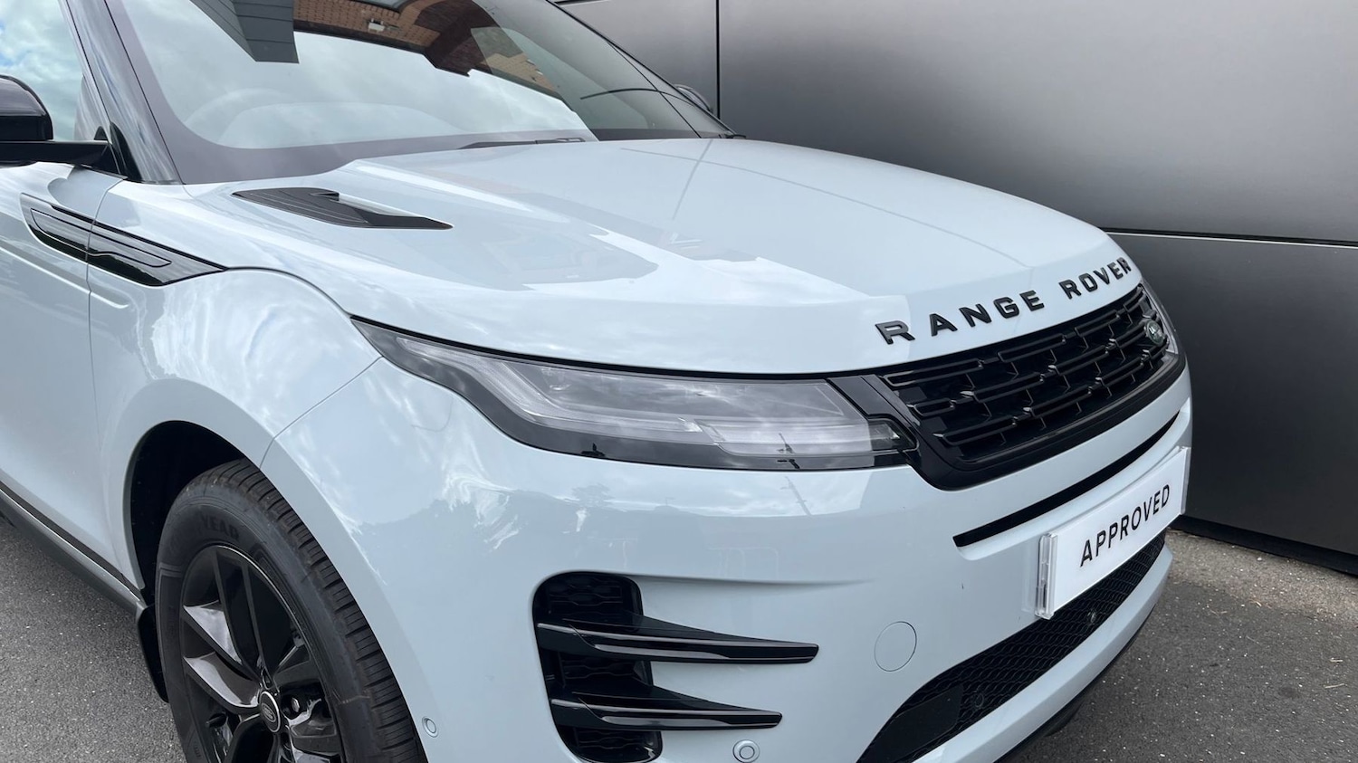 Used Land Rover Range Rover Evoque 2025 for sale - 77176846: Photo 17