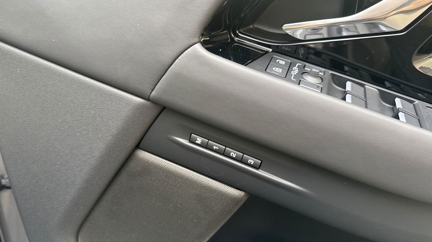 Used Land Rover Range Rover Evoque 2026 for sale - 77205020: Photo 24