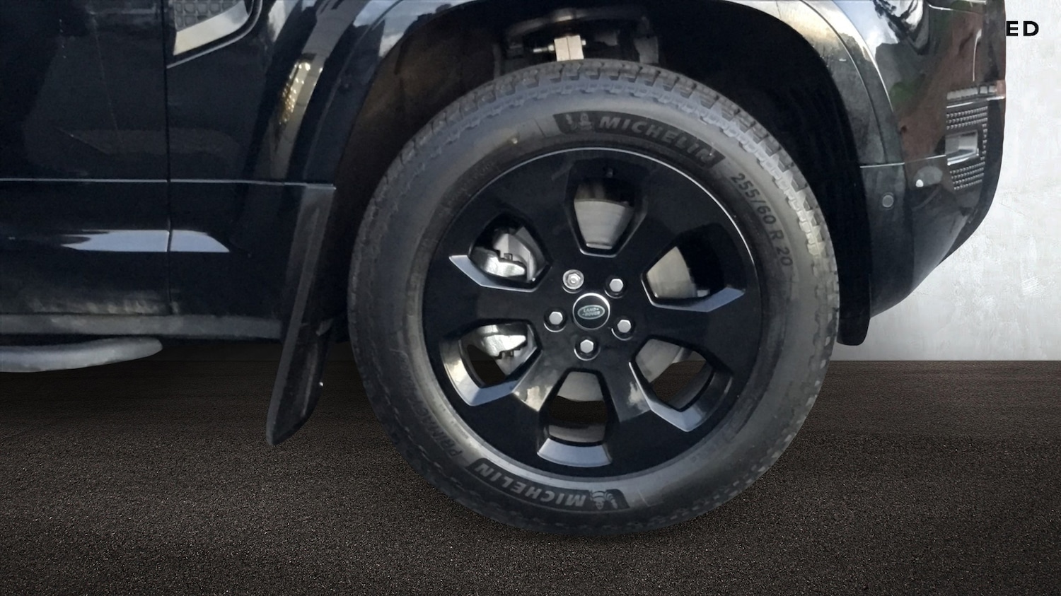 Used Land Rover Defender 2024 for sale - 76111419: Photo 8