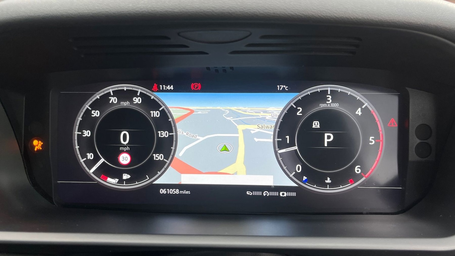 Used Land Rover Discovery 2018 for sale - 76486635: Photo 16