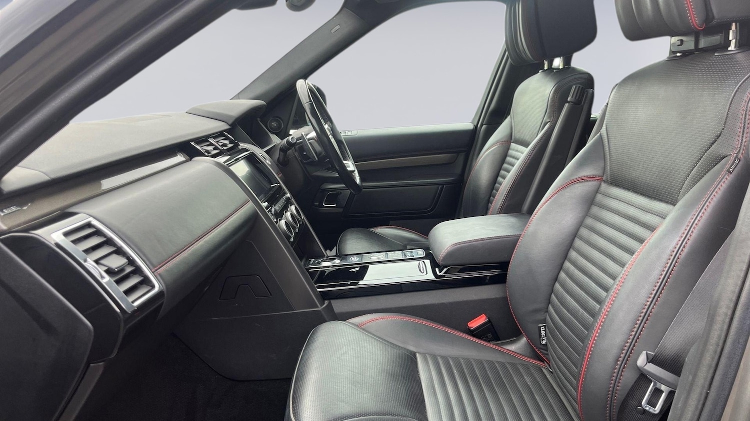 Used Land Rover Discovery 2018 for sale - 76486635: Photo 3