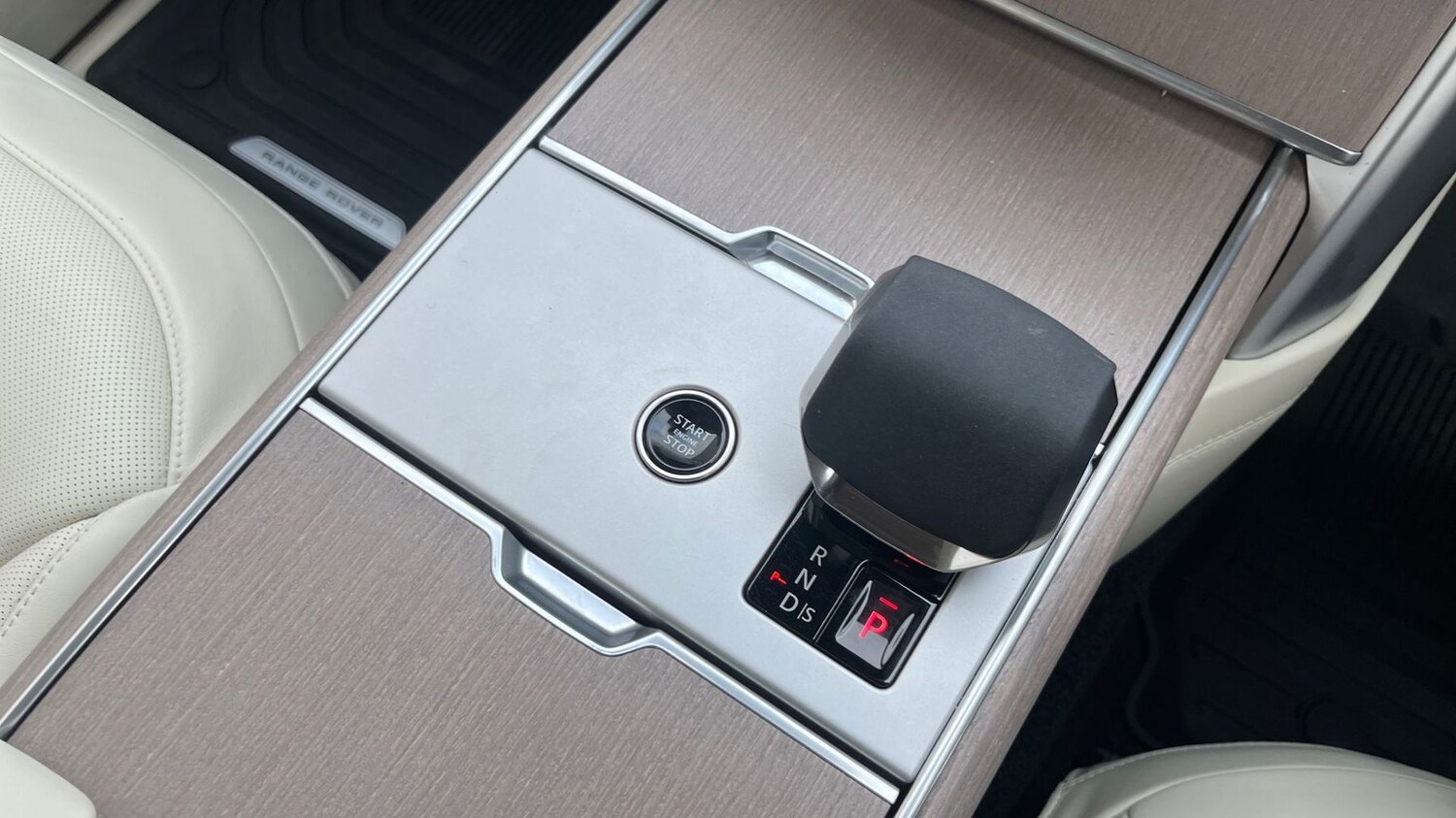 Used Land Rover Range Rover 2025 for sale - 76389707: Photo 13