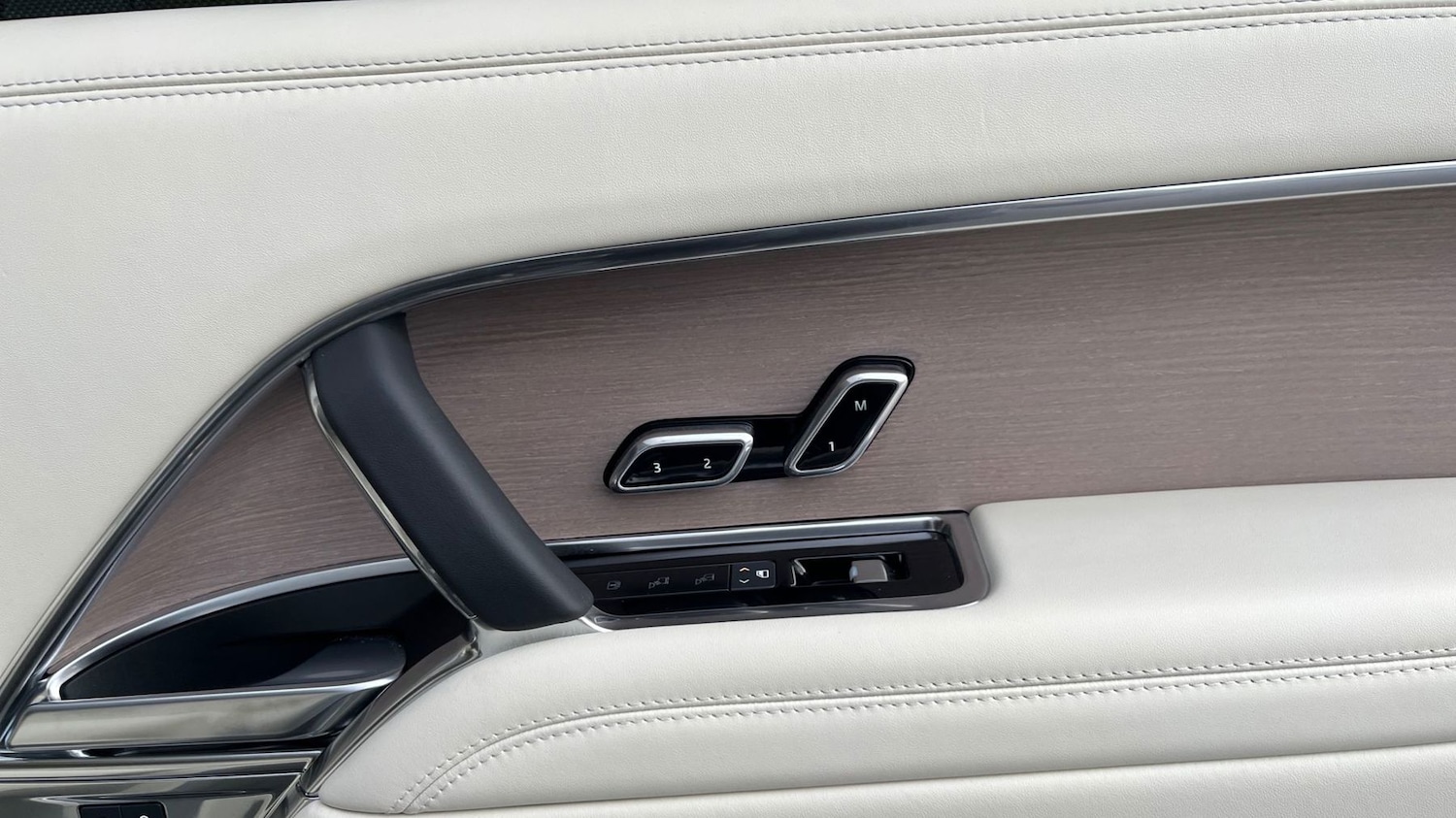 Used Land Rover Range Rover 2025 for sale - 76389707: Photo 25