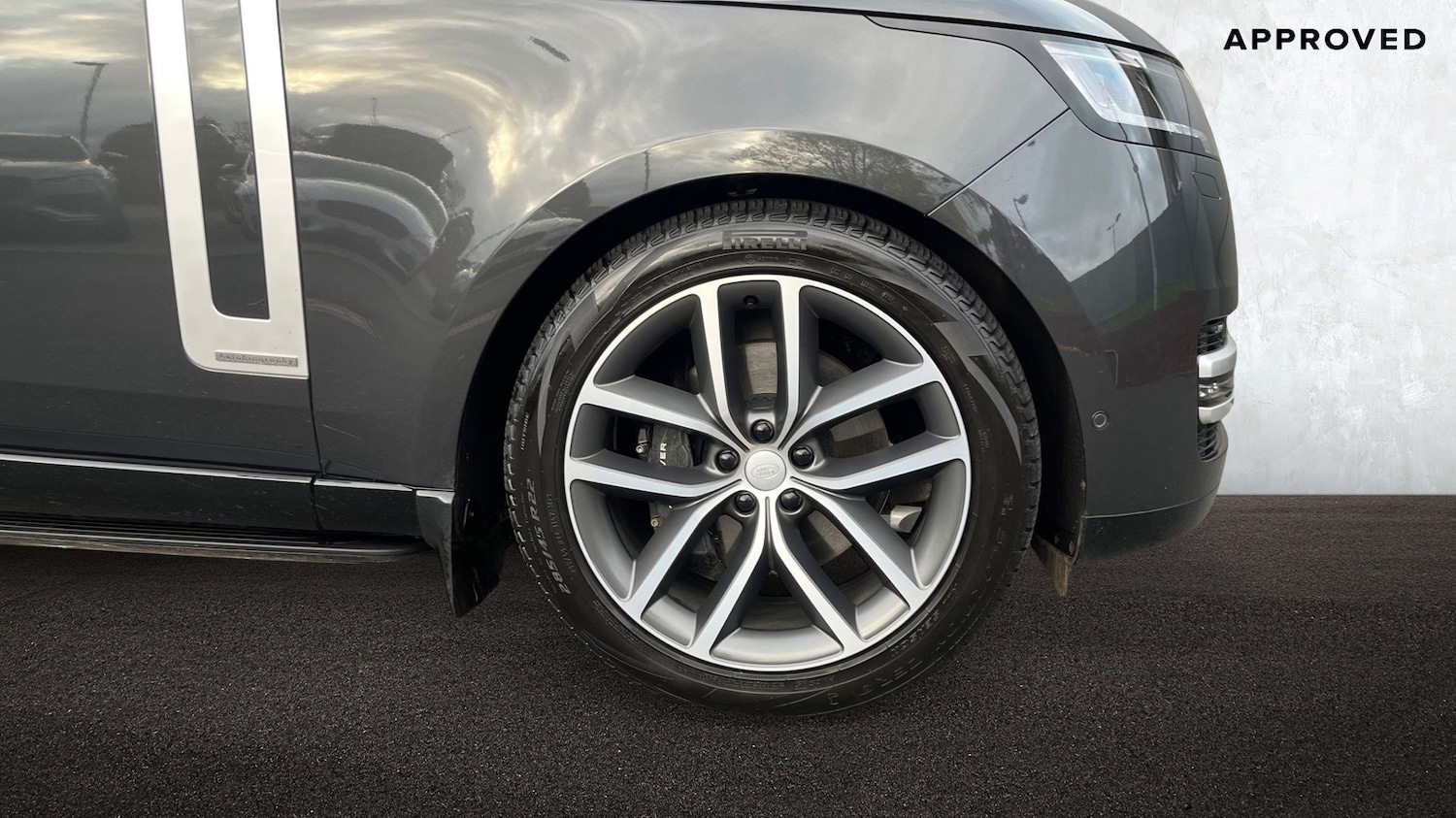 Used Land Rover Range Rover 2025 for sale - 76389707: Photo 8