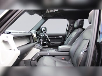 Used Land Rover Defender 2022 for sale - 75742516: Photo