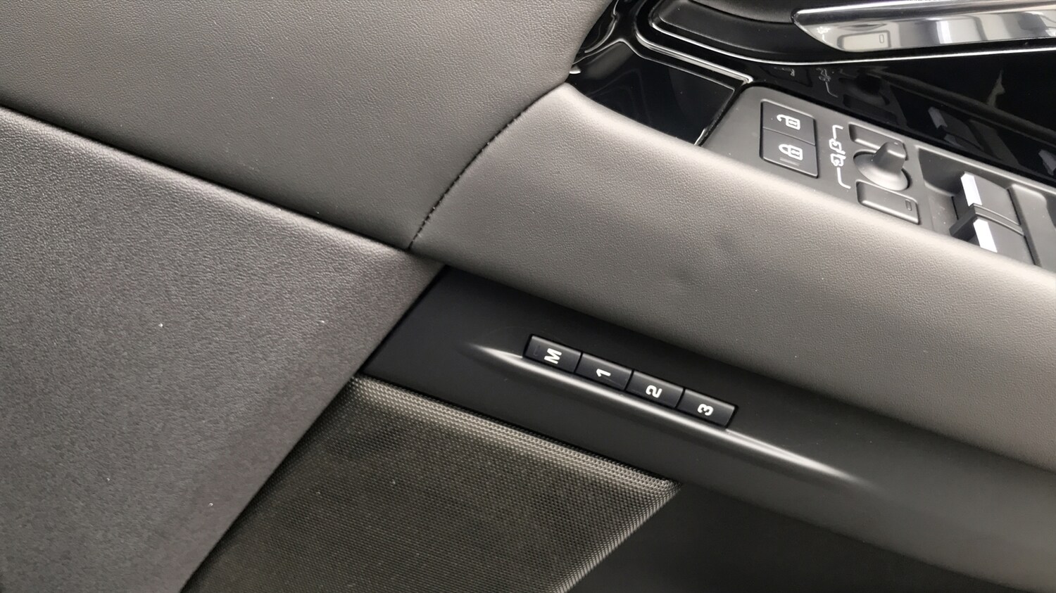 Used Land Rover Range Rover Evoque 2024 for sale - 76111377: Photo 23
