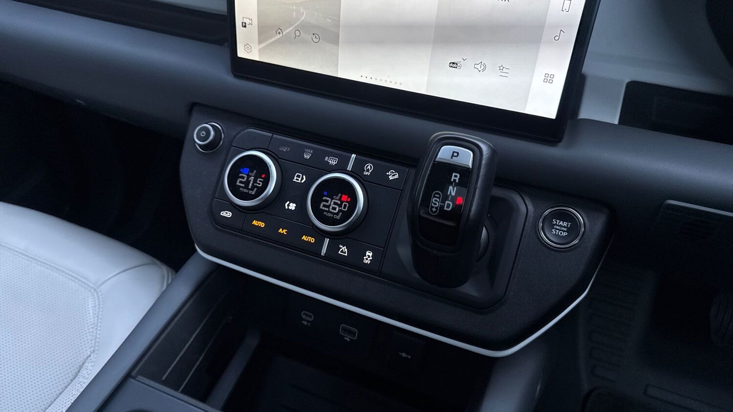 Used Land Rover Defender 2023 for sale - 77359904: Photo 13