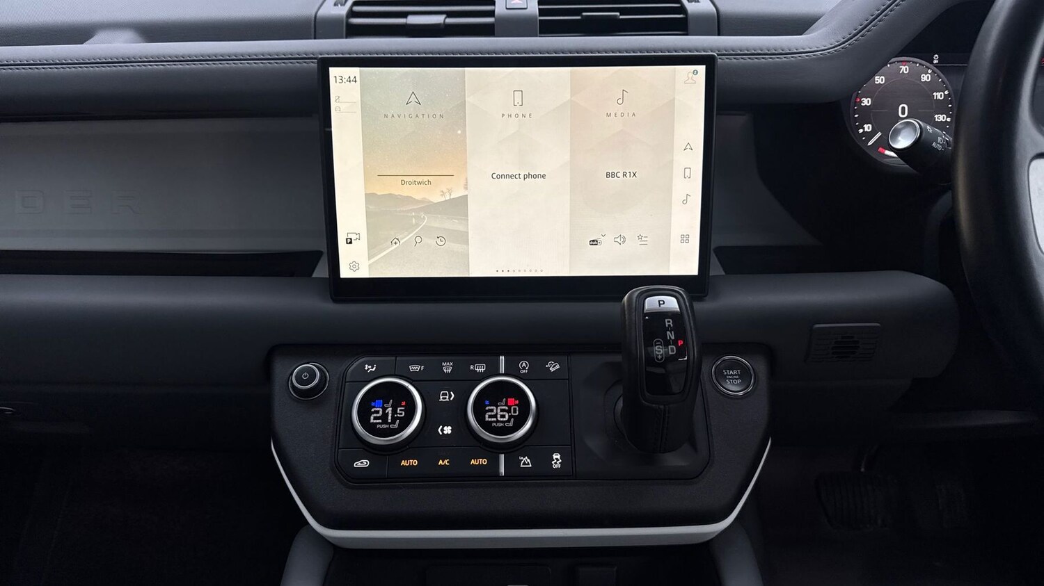 Used Land Rover Defender 2023 for sale - 77359904: Photo 14