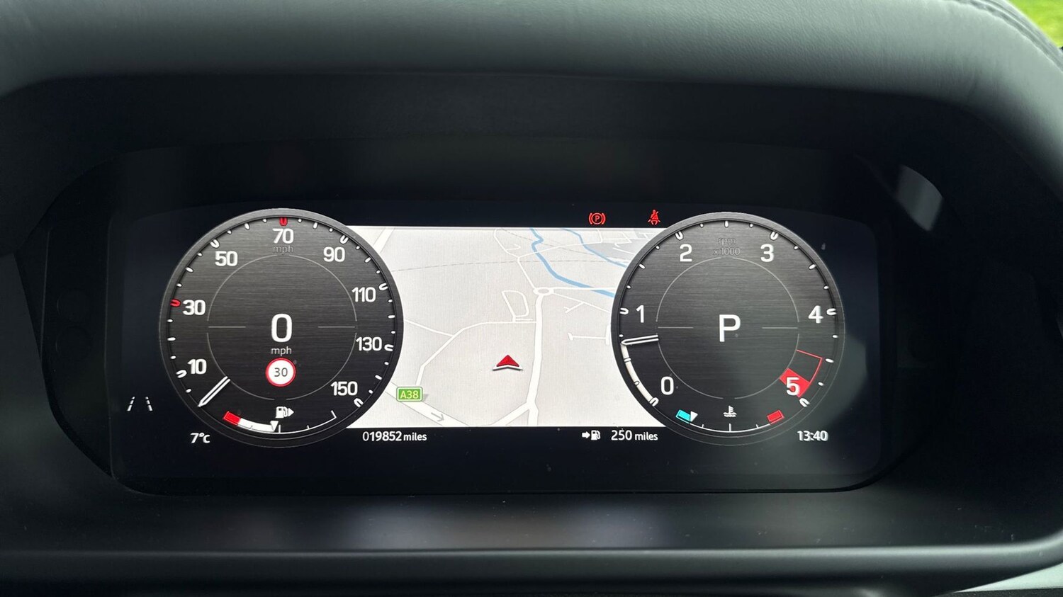 Used Land Rover Defender 2023 for sale - 77359904: Photo 16