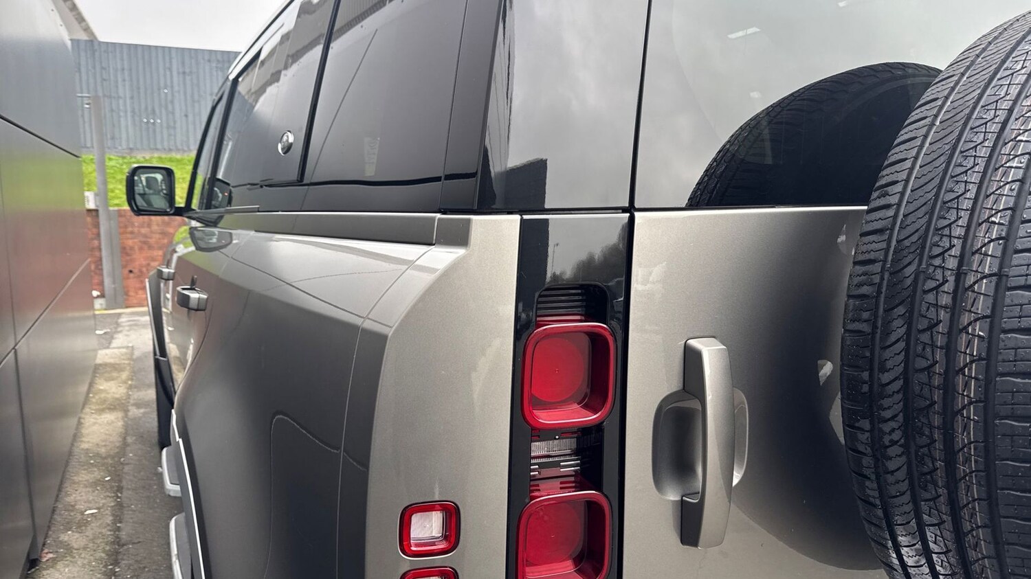 Used Land Rover Defender 2023 for sale - 77359904: Photo 19