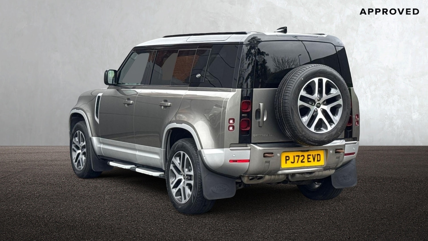 Used Land Rover Defender 2023 for sale - 77359904: Photo 2