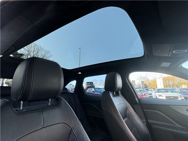 Used Jaguar F-Pace 2019 for sale - 76937265: Photo 16