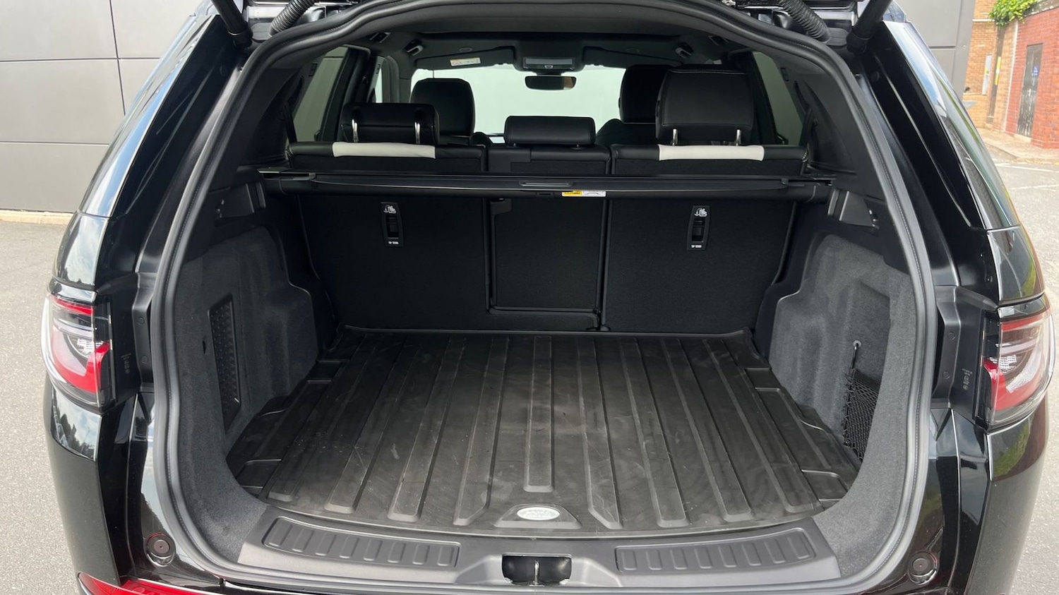 Used Land Rover Discovery Sport 2025 for sale - 76410245: Photo 10