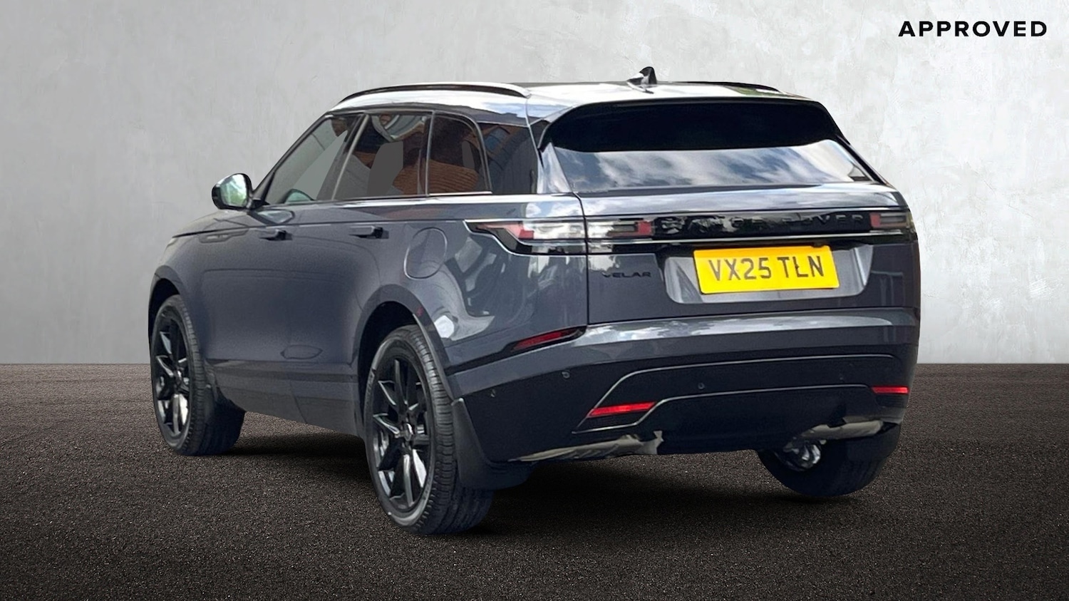 Used Land Rover Range Rover Velar 2025 for sale - 76110737: Photo 2