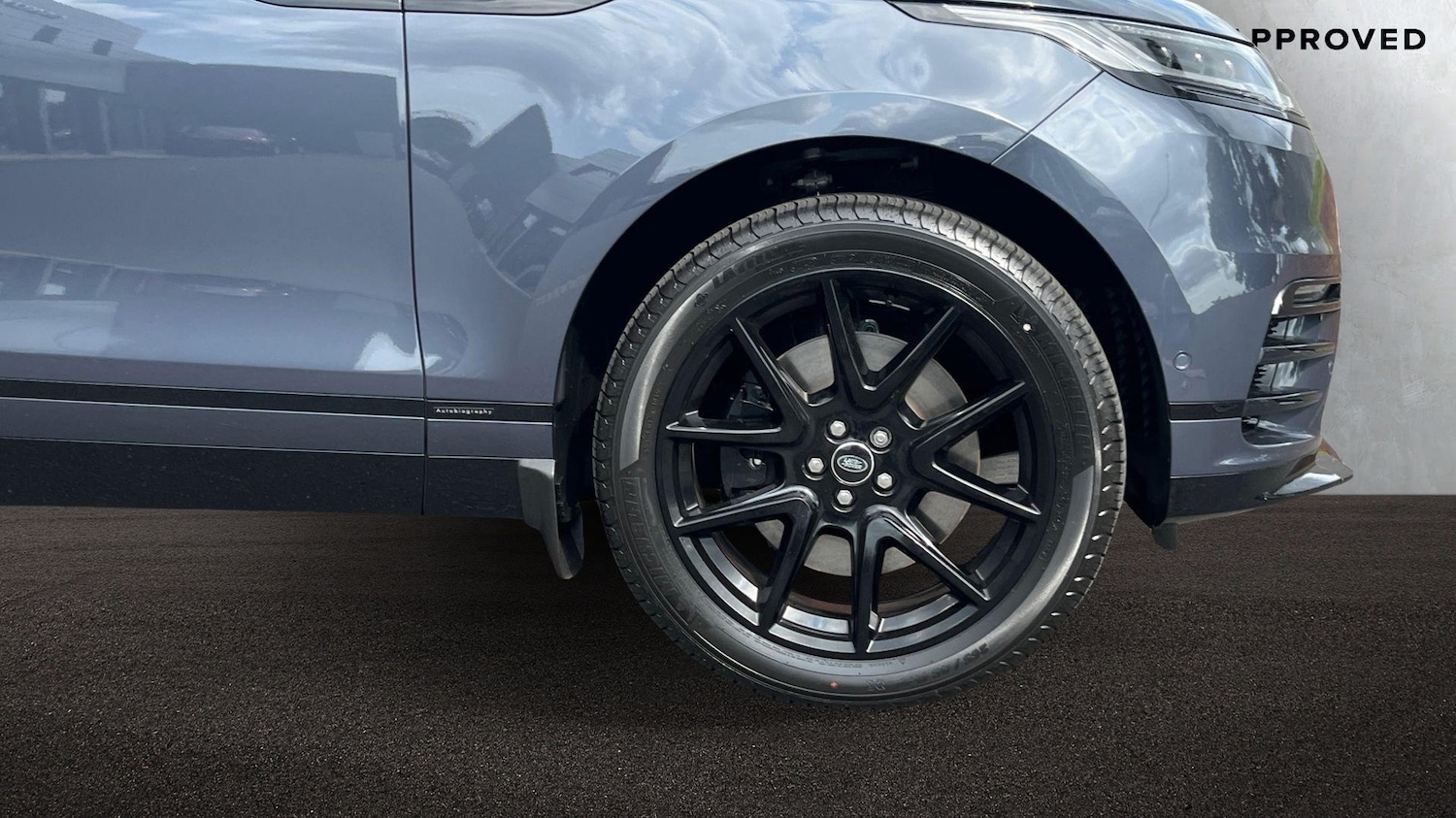 Used Land Rover Range Rover Velar 2025 for sale - 76110737: Photo 8
