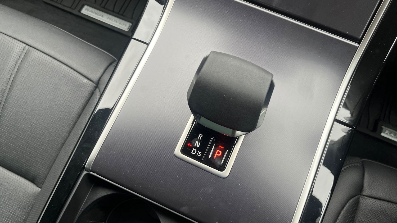 Used Land Rover Range Rover Evoque 2025 for sale - 76110760: Photo 13