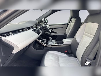 Used Land Rover Range Rover Evoque 2023 for sale - 77926859: Photo